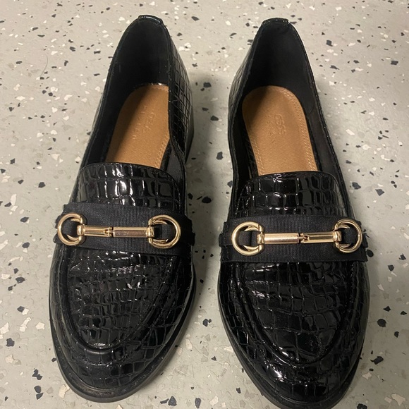 ASOS DESIGN Wide Fit Vapor snaffle loafer in black - Picture 5 of 8
